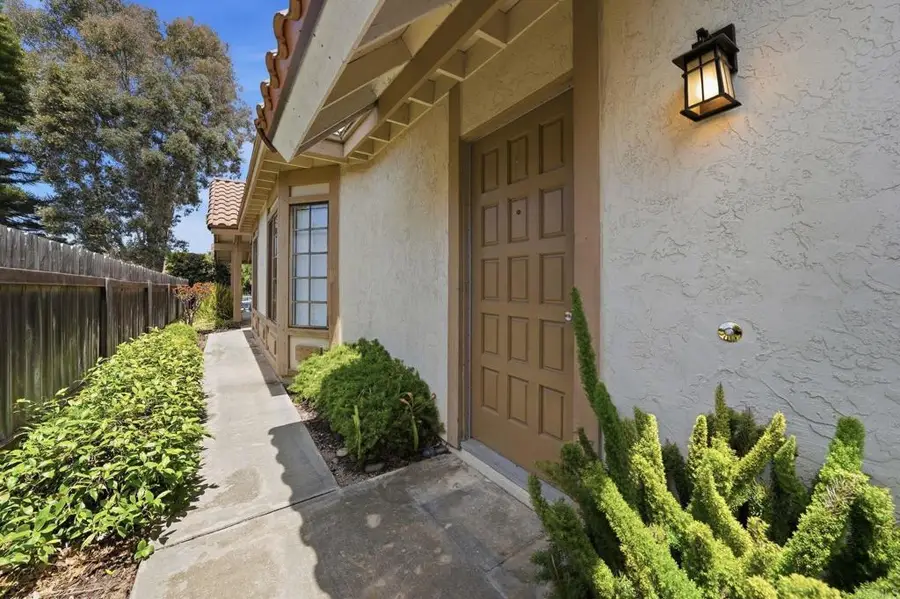 2839 Cazadero Drive, Carlsbad, CA 92009 - #2