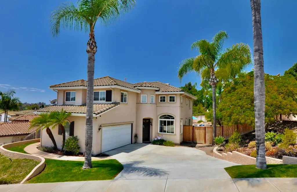 1015 Via Reata, Vista, CA 92081 - #1