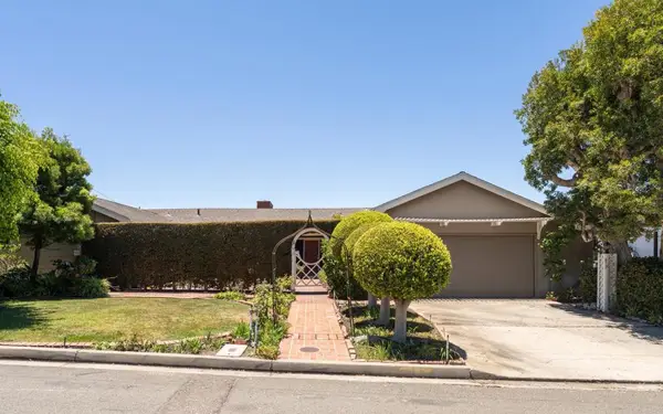 6530 Manana Place, La Jolla, CA 92037