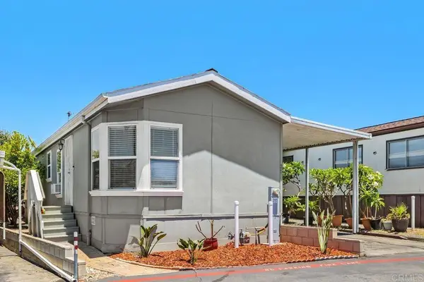 400 N Melrose Drive #35, Vista, CA 92083