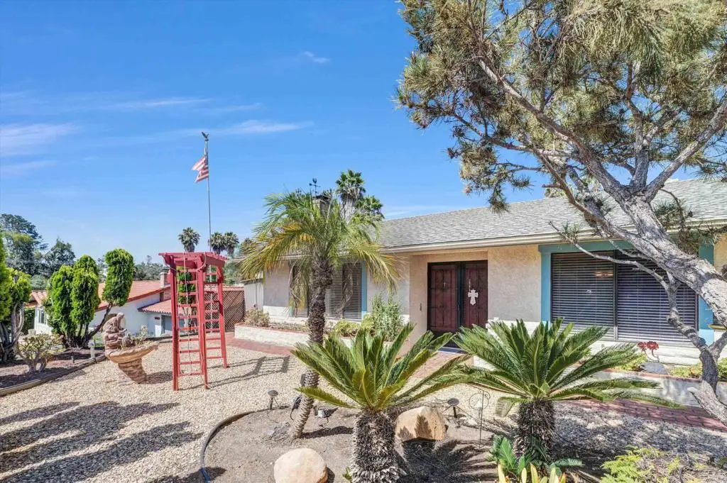 1154 Monte Vista Dr, Vista, CA 92084 - #1