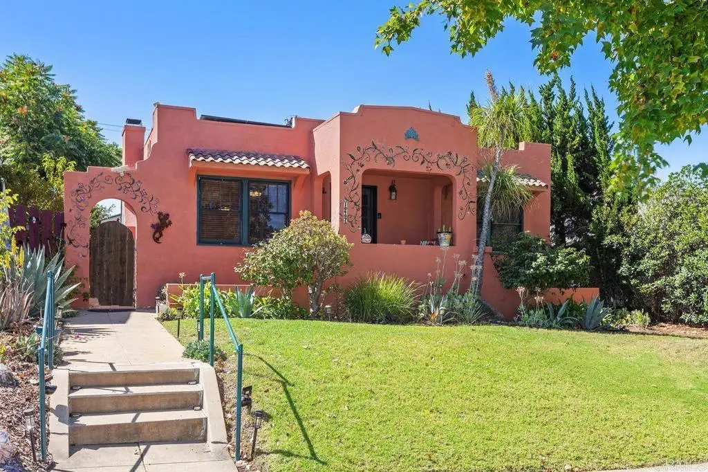 147 W 7th Avenue, Escondido, CA 92025 - #1