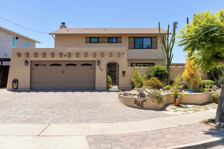 7042 Dennison St, San Diego, CA 92122 - #2
