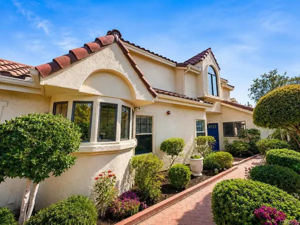 29118 Laurel Valley Dr, Vista, CA 92084
