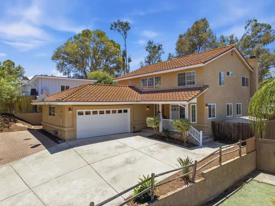 217 Camille Way, Vista, CA 92083 - #2