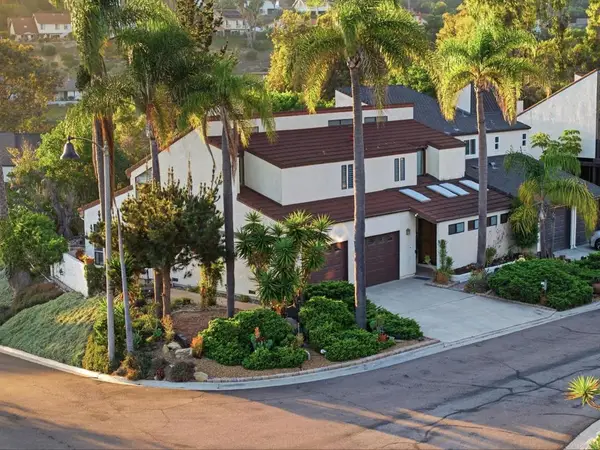 2343 Nicklaus Drive, Oceanside, CA 92056
