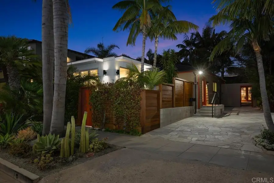 765 67 2nd Street, Encinitas, CA 92024 - #3