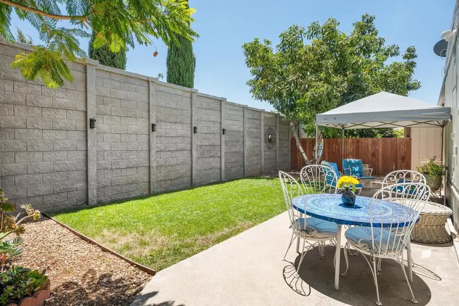 1010 E Bobier #17, Vista, CA 92084 - #2