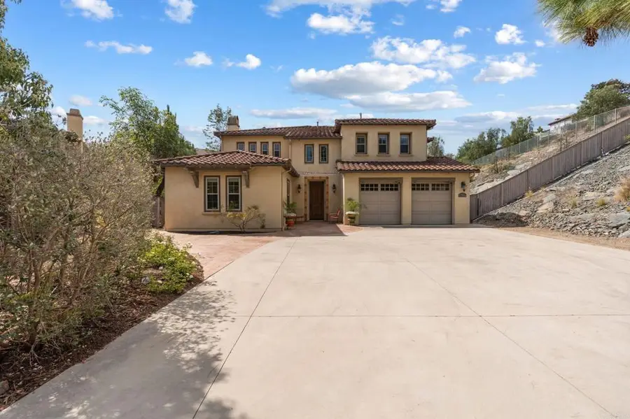 813 Genoa Way, San Marcos, CA 92078 - #2