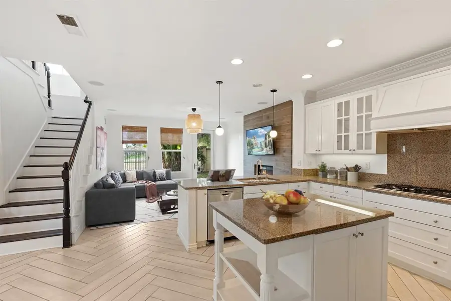 2705 Plumeria Drive, Carlsbad, CA 92009 - #3