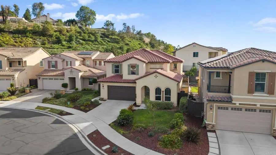 261 Flores Lane, Vista, CA 92083 - #2