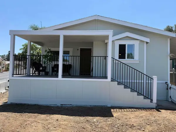 1301 S Hale Ave. #44, Escondido, CA 92029