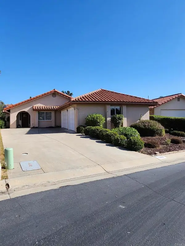 1066 Ridge Heights Drive, Fallbrook, CA 92028