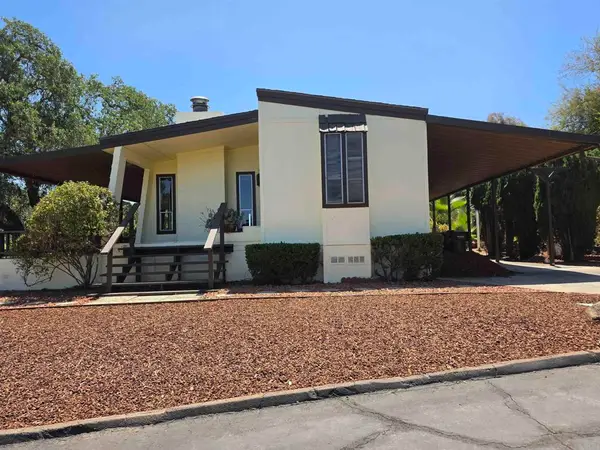 18218 Paradise Mountain Rd Spc 44 #Lot 44, Valley Center, CA 92082