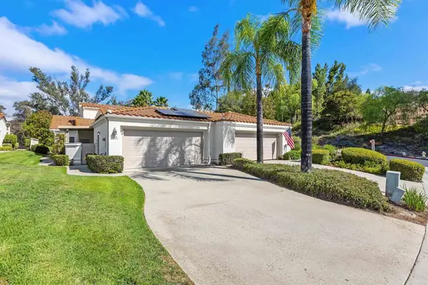 8909 Circle R View Lane, Escondido, CA 92026