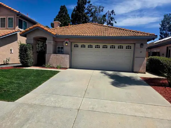 1721 Corte Viejo, Oceanside, CA 92056