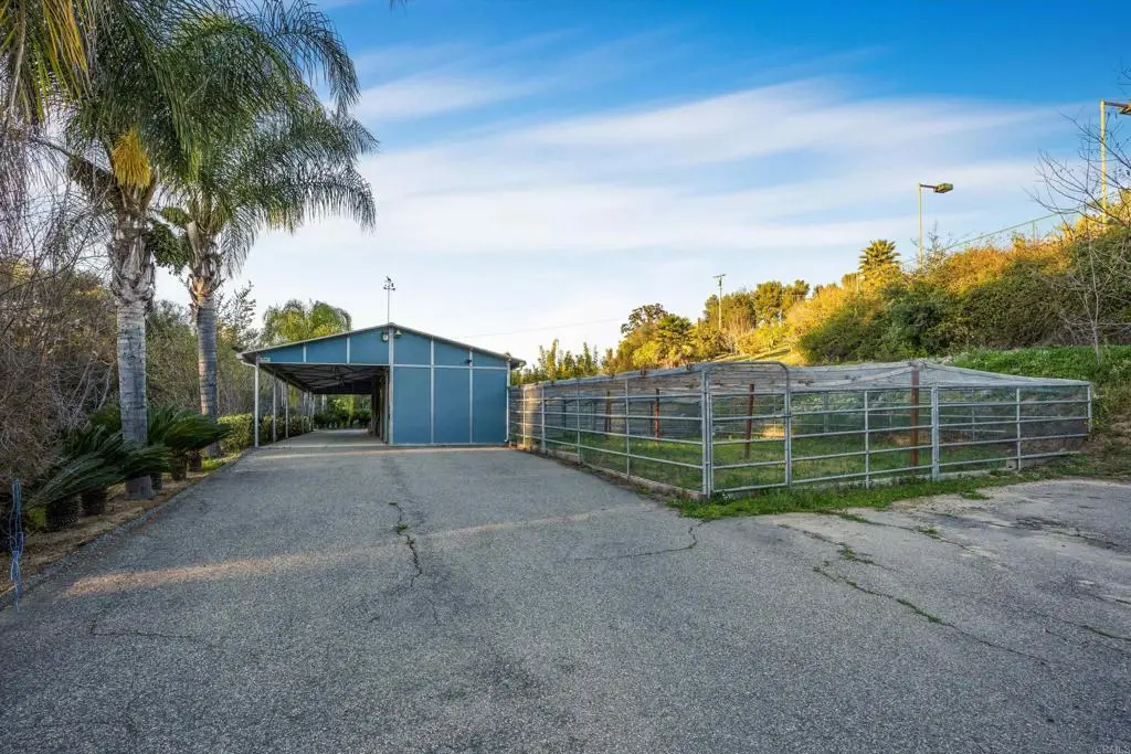 2440 Los Alisos, Fallbrook, CA 92028 - #1