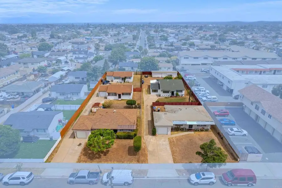 1240 70 Holly Avenue, Imperial Beach, CA 91932 - #2