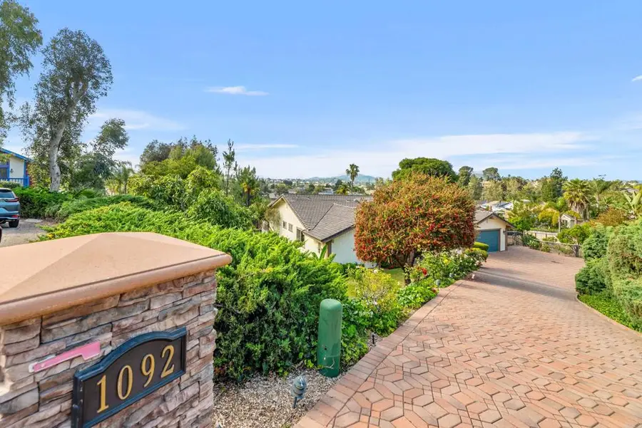 1092 Serena Way, San Marcos, CA 92078 - #2