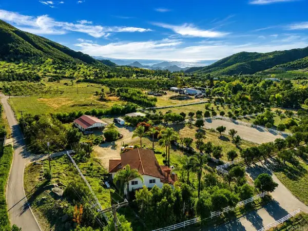 334 Rainbow Crest Road, Fallbrook, CA 92028