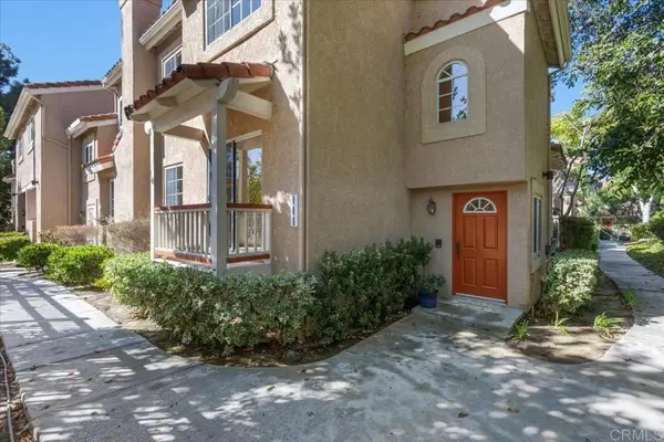 7758 Caminito Monarca #111, Carlsbad, CA 92009