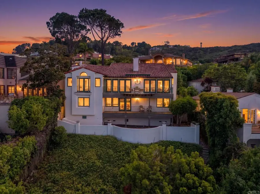 7631 Hillside Drive, La Jolla, CA 92037 - #2