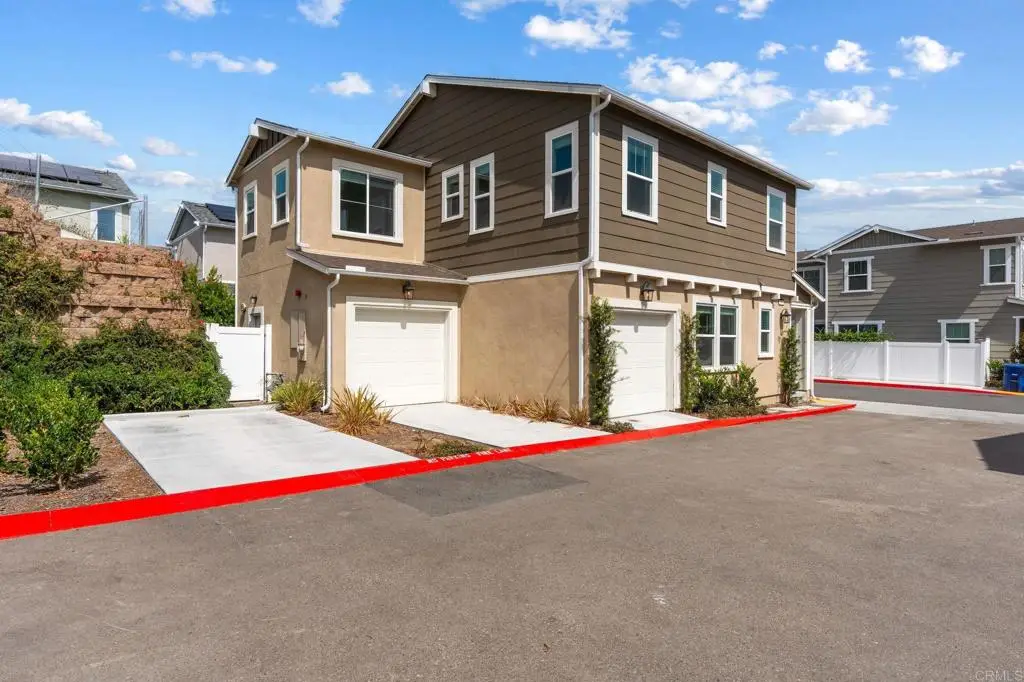1515 Wingwood Lane, Vista, CA 92083 - #1