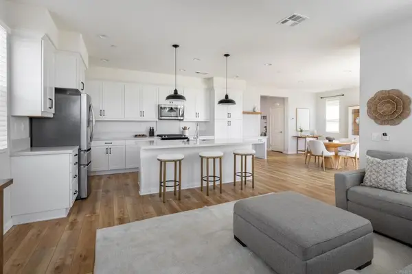9392 Song Bird Way, Santee, CA 92071