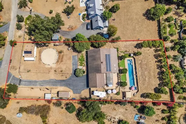 1905 Green Vista Lane, Fallbrook, CA 92028