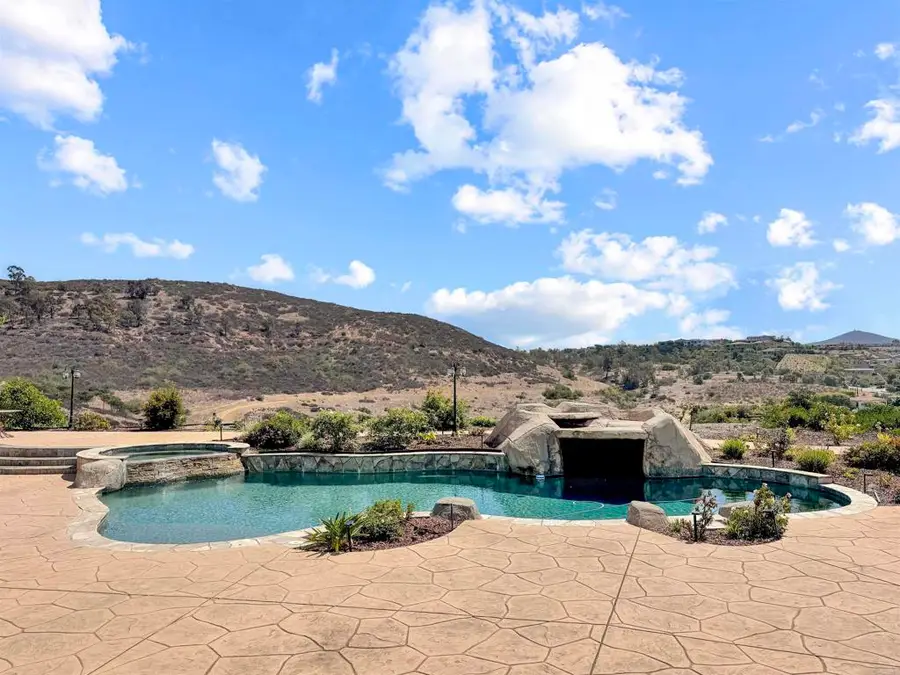 17253 Reflections Circle, San Diego, CA 92127 - #2