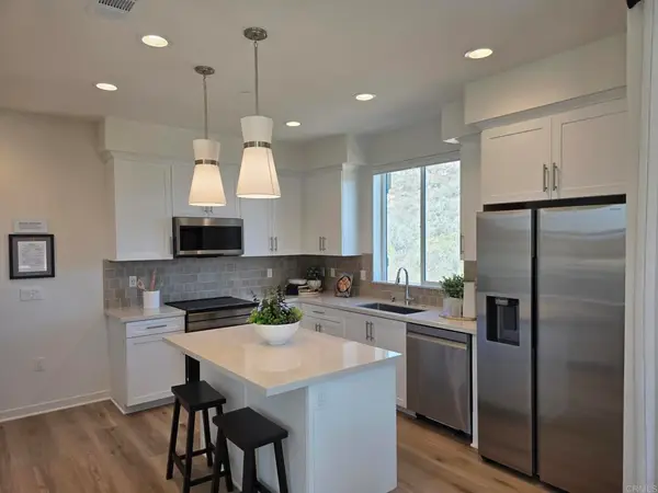 719 Vibrant Glen, Escondido, CA 92026
