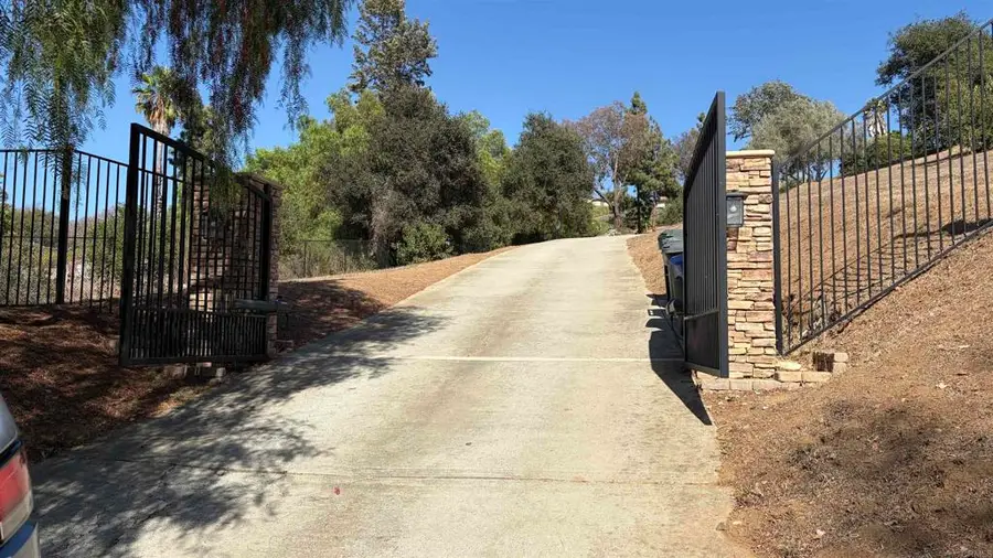4452 Ramona Drive, Fallbrook, CA 92028 - #2