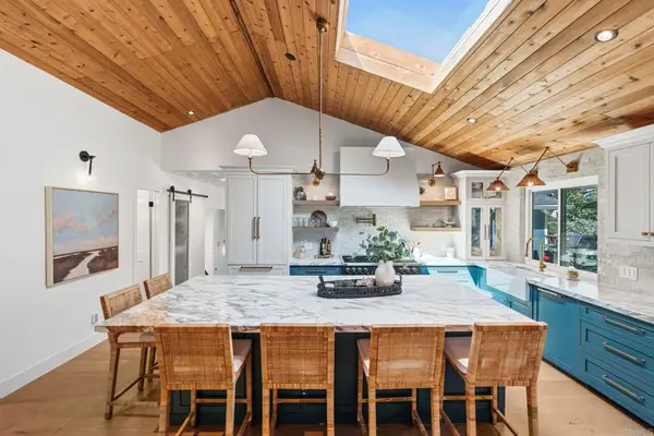 765 Val Sereno Drive, Encinitas, CA 92024
