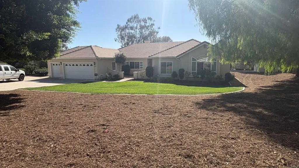 1352 Tierra Roja Drive, Fallbrook, CA 92028 - #1