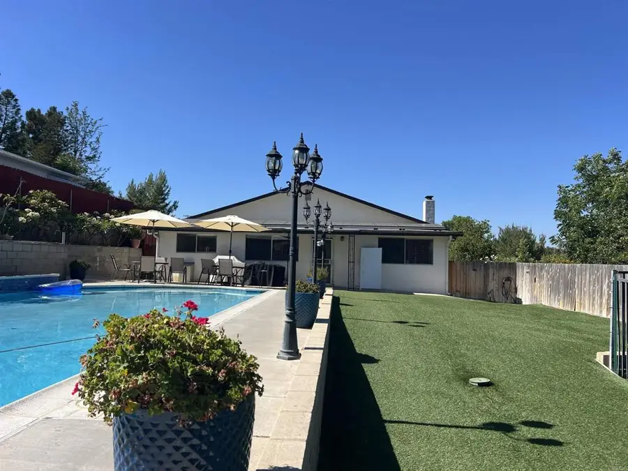 9040 Paradise Park Dr, Lakeside, CA 92040 - #2
