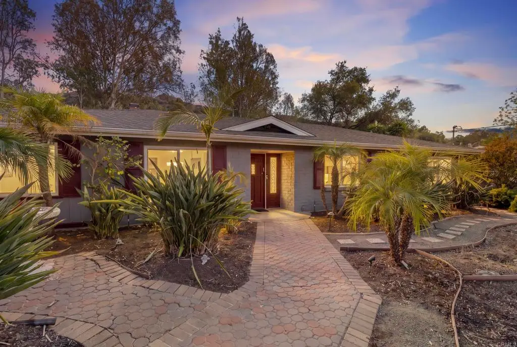 12845 Stone Canyon Rd, Poway, CA 92064 - #1