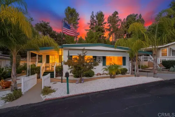 8975 Lawrence Welk Drive #SPC 120, Escondido, CA 92026
