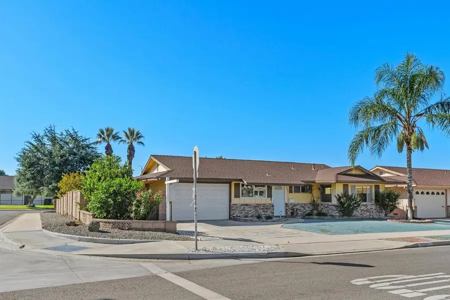 1401 W Mayberry, Hemet, CA 92543 - #2