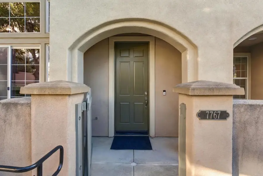 7767 Calle Andar, Carlsbad, CA 92009 - #2