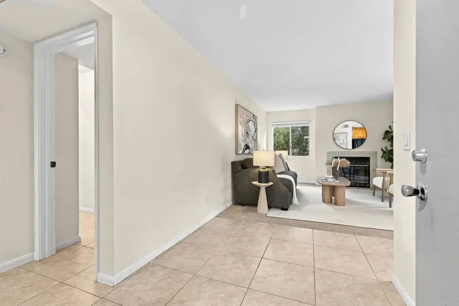 11215 Avenida De Los Lobos #B, San Diego, CA 92127 - #3