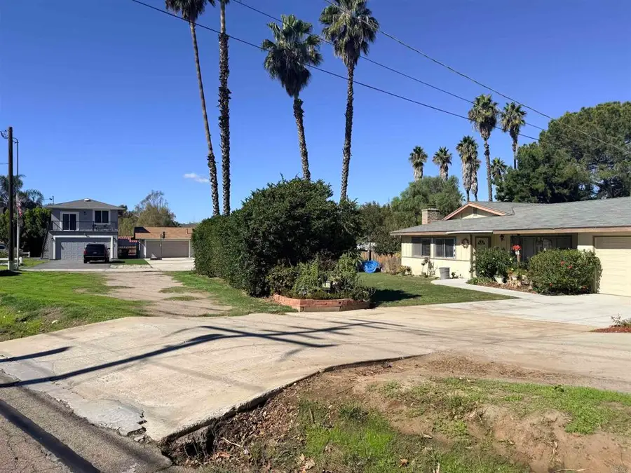 2016 Avenida Del Diablo, Escondido, CA 92029 - #3