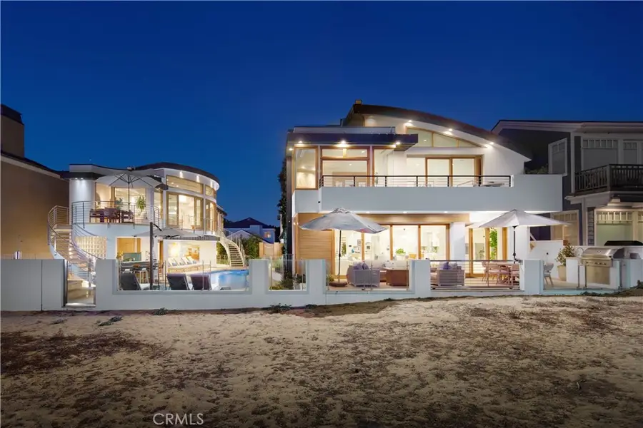 1510 E Oceanfront, Newport Beach, CA 92661 - Image #2