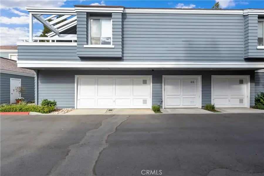 182 Westport #104, Newport Beach, CA 92660 - Image #2