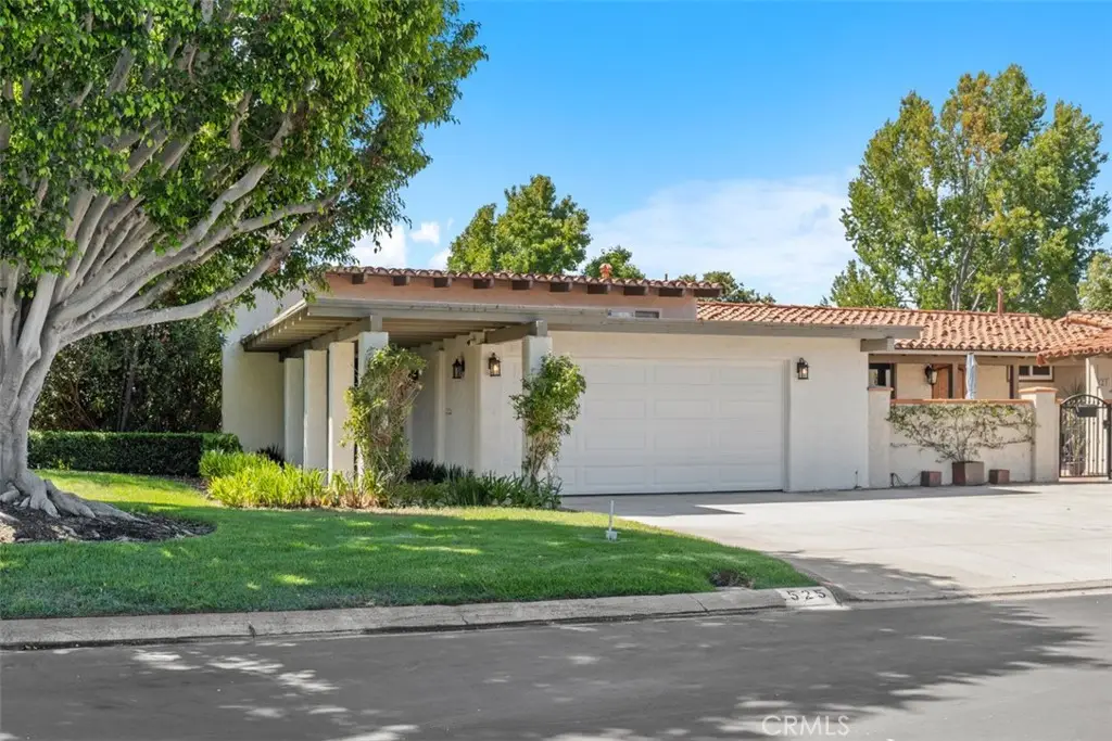 525 Vista Flora, Newport Beach, CA 92660 - Image #1