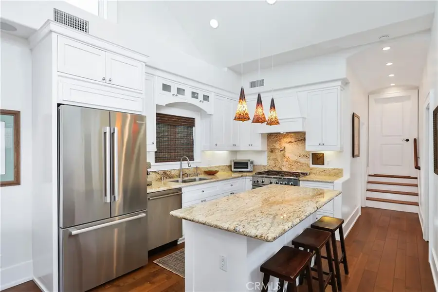 516 Poinsettia #B, Corona Del Mar, CA 92625 - Image #2