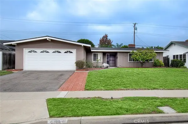 2925 Jacaranda Avenue, Costa Mesa, CA 92626