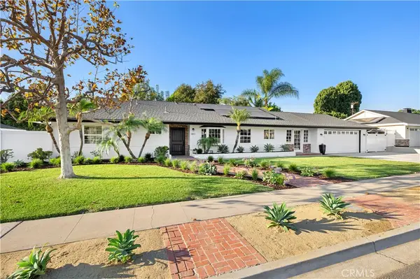 11891 Gladstone Drive, North Tustin, CA 92705