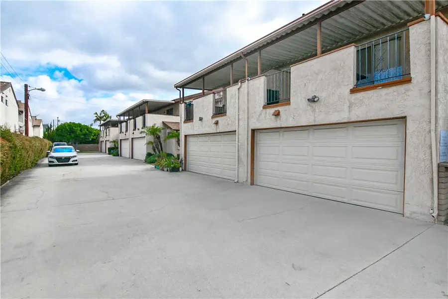 8105 Orange St, Downey, CA 90242 - Image #2