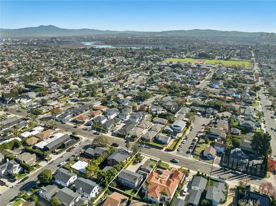 2121 Orange Avenue, Costa Mesa, CA 92627 - #2