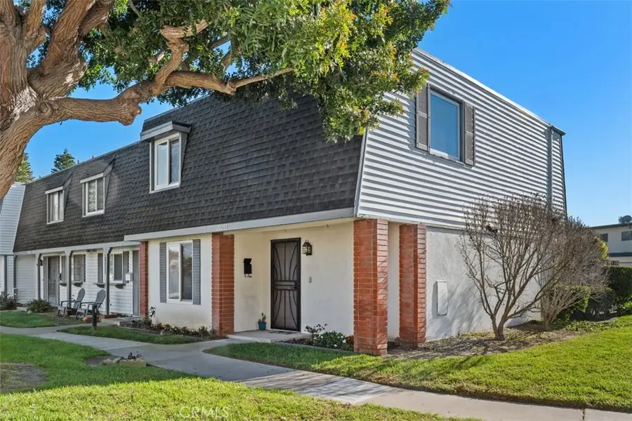 20253 Lantana Drive, Huntington Beach, CA 92646 - Image #2